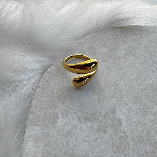 Twist Ring